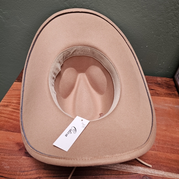 Camel Tan Cowboy Fedora Hat for Women Western Style Felt Comfy Sturdy NWT - Picture 4 of 4